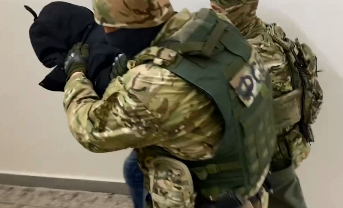 В Хакасии ФСБ изъяла из незаконного оборота снайперскую винтовку, патроны и взрывчатку Официальный сайт Национального антитеррористического комитета nac.gov.ru