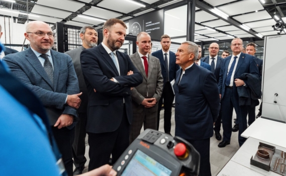 Максим Орешкин ознакомился с опытом «Алабуга Политех»